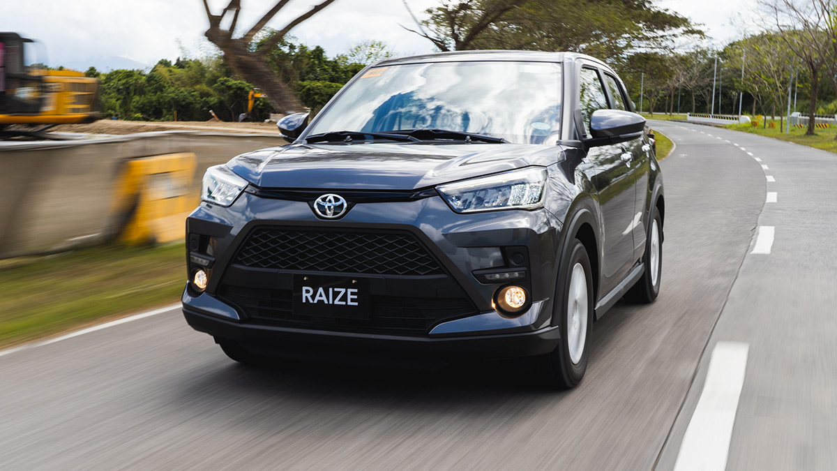 TOYOTA  RAIZE